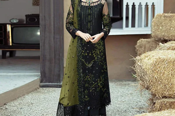 5 Pretty Perfect Pakistani Party Wear You'll Want to Wear Now
