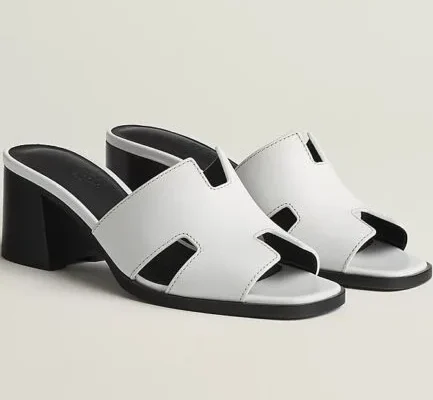 Experience Comfort and Elegance with Gucci Sandal Collection